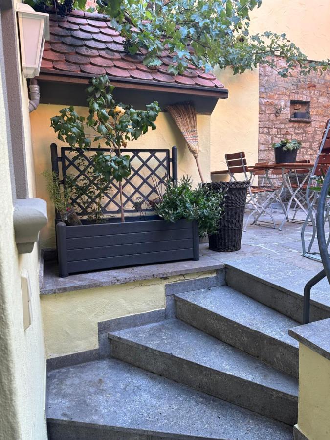 Vinopresso Gmbh - Cafe Roemer Prichsenstadt Exterior foto